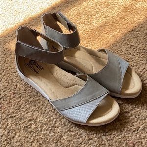 Earth Spirit Memory Foam Fashion Sandals